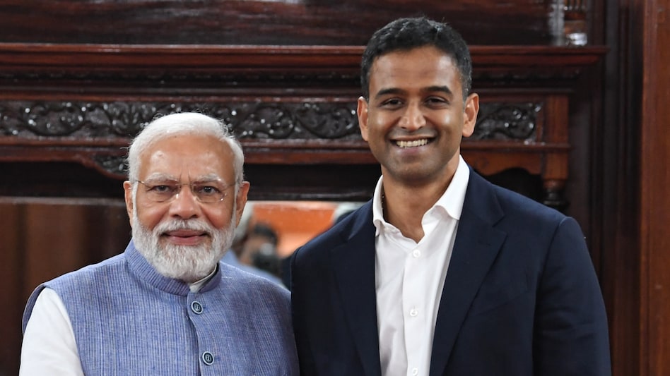 Last year in April, Nithin announced that his firm is running a "fun health program" to encourage employees to remain healthy. As part of this program, Zerodha employees will get bonuses for losing weight. Last year in April, Nithin announced that his firm is running a "fun health program" to encourage employees to remain healthy. As part of this program, Zerodha employees will get bonuses for losing weight.