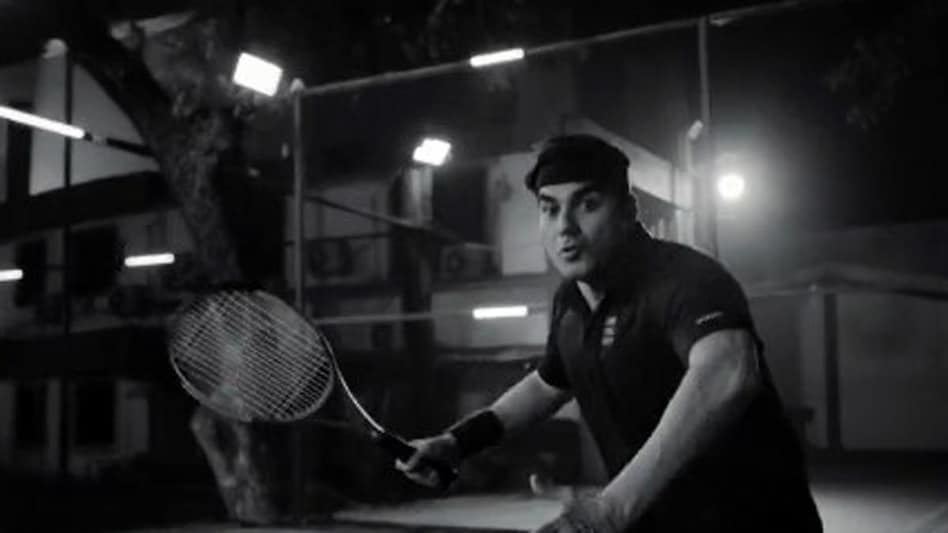 Khan further says how he won 20 Grand Slams and has the “best single-handed backhand.” Khan further says how he won 20 Grand Slams and has the “best single-handed backhand.”