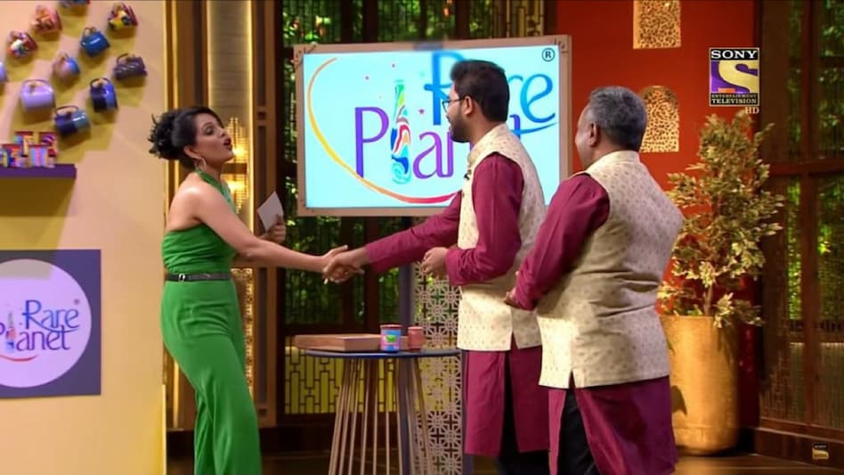 The Hyderabad-based company was launched in 2017 by Ranodeep Saha and Vijay Kumar TR. It sells indigenous hand-crafted products such as mugs, notebooks, idols, bottles, and more. The Hyderabad-based company was launched in 2017 by Ranodeep Saha and Vijay Kumar TR. It sells indigenous hand-crafted products such as mugs, notebooks, idols, bottles, and more.