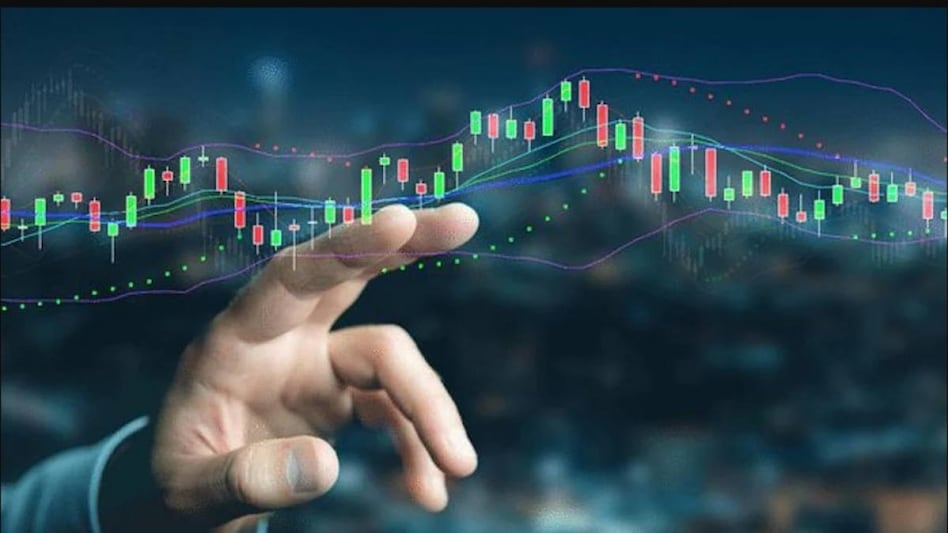 Stocks sink, dollar rises as data fuels inflation, rate hike worries Stocks sink, dollar rises as data fuels inflation, rate hike worries