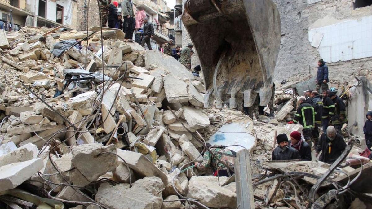 Syria earthquake: Rescuers search for survivors under the rubble, following an earthquake, in Aleppo Syria earthquake: Rescuers search for survivors under the rubble, following an earthquake, in Aleppo