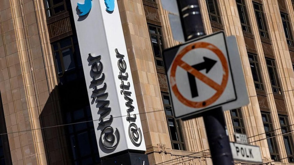 Till 10:30 pm, the site had recorded nearly 5,400 complaints on the site. Till 10:30 pm, the site had recorded nearly 5,400 complaints on the site.