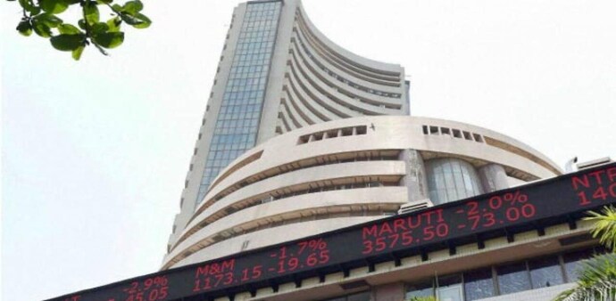 The domestic benchmarks cracked today on worries of risks in the global banking system. The domestic benchmarks cracked today on worries of risks in the global banking system.