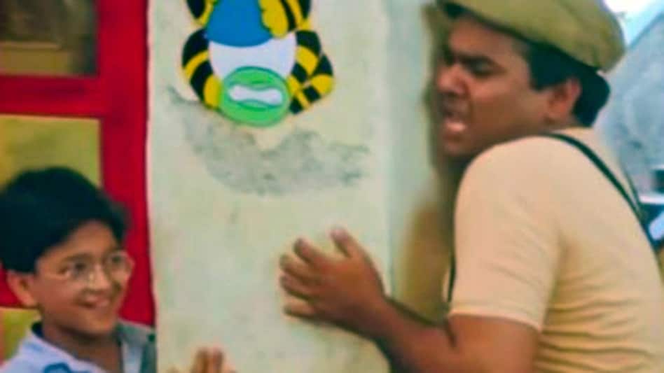 Satish Kaushik was an assistant director and an actor of Mr. India. Satish Kaushik was an assistant director and an actor of Mr. India.