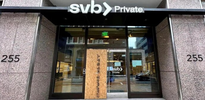 Regulators also moved swiftly to close New York’s Signature Bank, which had come under pressure in recent days. Regulators also moved swiftly to close New York’s Signature Bank, which had come under pressure in recent days.