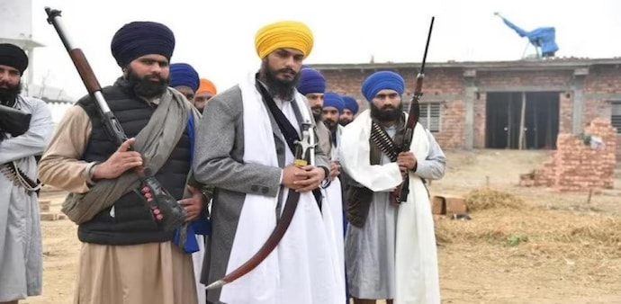 The senior official further said that the Punjab Police has released various pictures of the fugitive Khalistani supporter in different attires. The senior official further said that the Punjab Police has released various pictures of the fugitive Khalistani supporter in different attires.