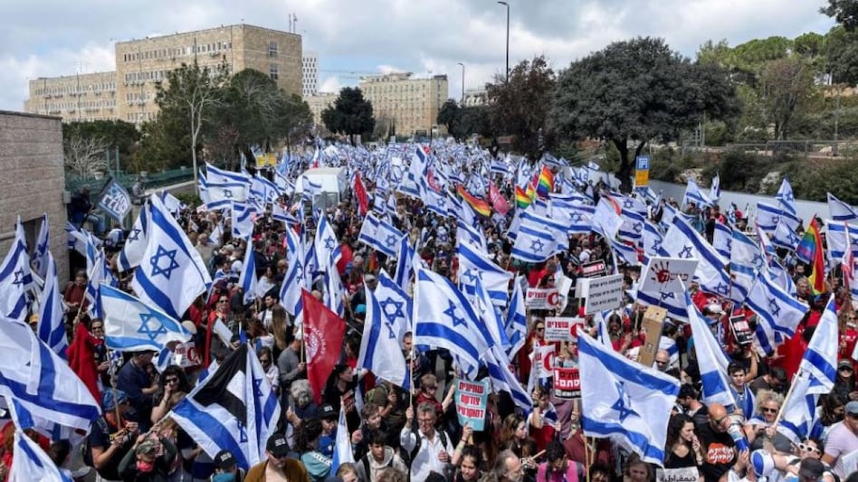 Massive protests have erupted in the country, with private and government officials voicing their concerns against the bill pushed by Prime Minister Benjamin Netanyahu. Massive protests have erupted in the country, with private and government officials voicing their concerns against the bill pushed by Prime Minister Benjamin Netanyahu.