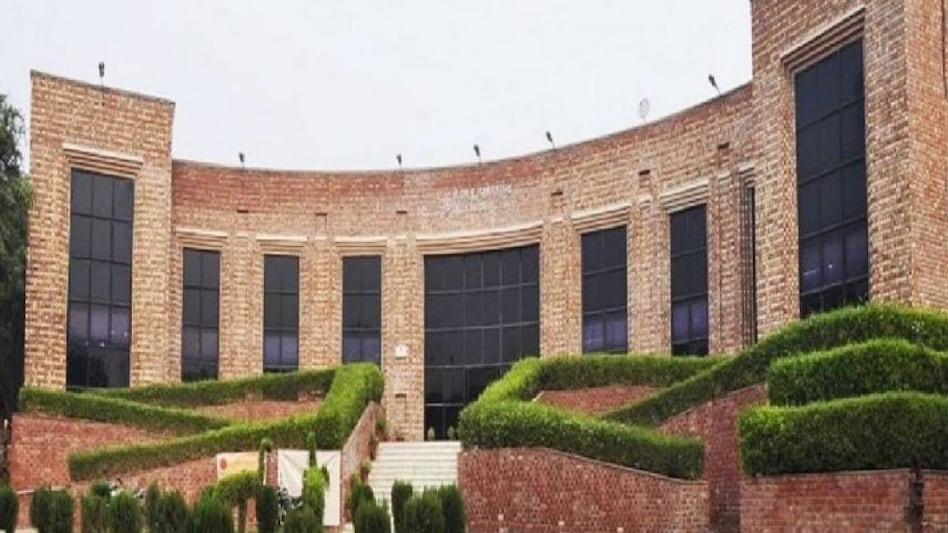 JNU students to be penalised for dharnas JNU students to be penalised for dharnas