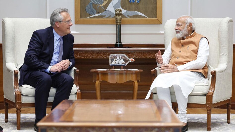 NXP CEO Kurt Sievers met Indian Prime Minister Narendra Modi today NXP CEO Kurt Sievers met Indian Prime Minister Narendra Modi today