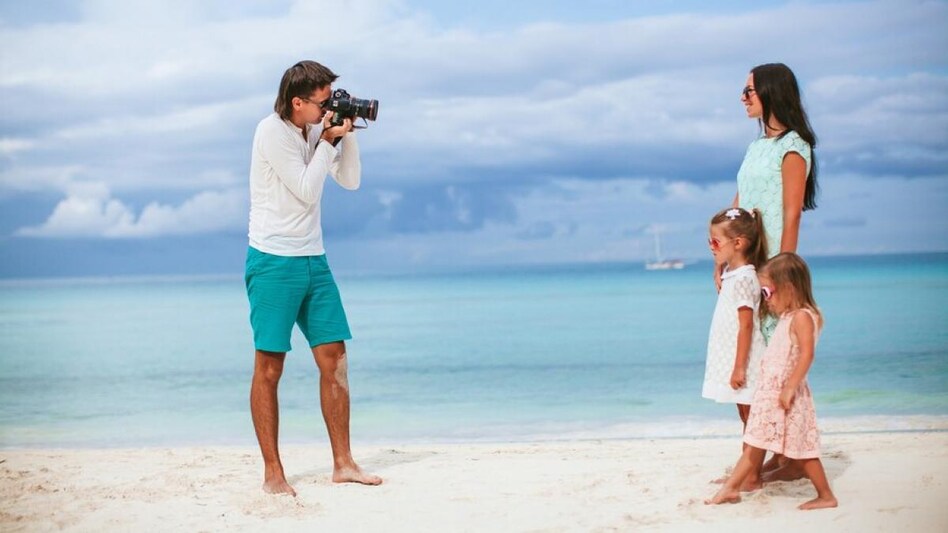 Parents in France banned from sharing photos of their children on social media (Representative Image/Source: Freepik/travnikovstudio) Parents in France banned from sharing photos of their children on social media (Representative Image/Source: Freepik/travnikovstudio)