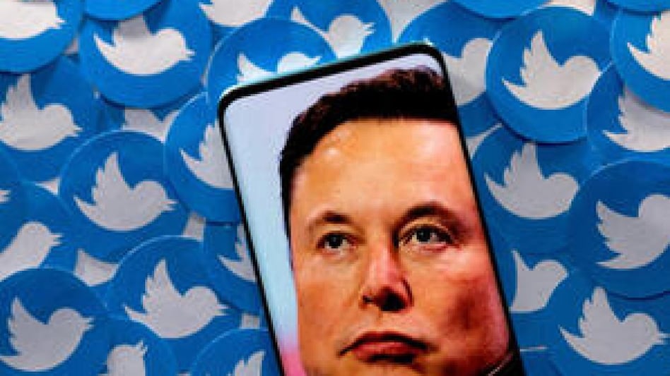 Elon Musk reveals 2 features to be taken away from Twitter users who do not pay for blue tick Elon Musk reveals 2 features to be taken away from Twitter users who do not pay for blue tick