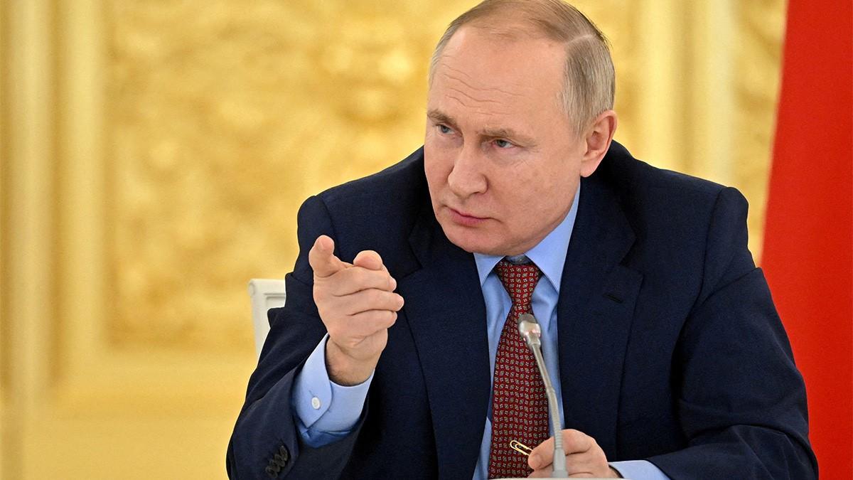 Putin says Russia will deploy tactical nuclear weapons in Belarus