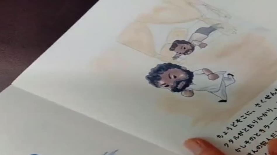 The mother apparently made the book as she thought that it would be impossible for her child to watch the three-hour-long movie with subtitles. The mother apparently made the book as she thought that it would be impossible for her child to watch the three-hour-long movie with subtitles.