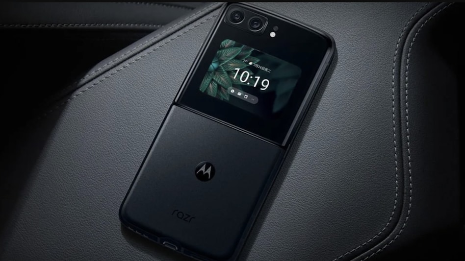 Motorola Razr+ to come with big display, small battery, new leak reveals Motorola Razr+ to come with big display, small battery, new leak reveals