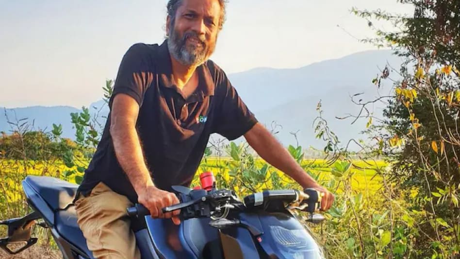 Vembu and his wife Pramila Srinivasan are fighting a divorce case in California. Vembu and his wife Pramila Srinivasan are fighting a divorce case in California.