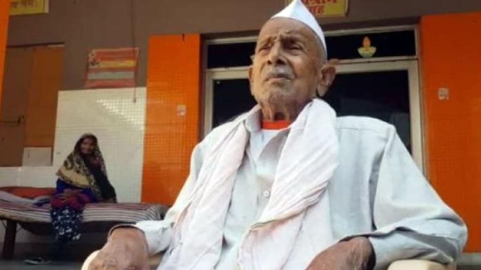 Nathu Singh owns a house and land worth Rs 1.5 crore Nathu Singh owns a house and land worth Rs 1.5 crore