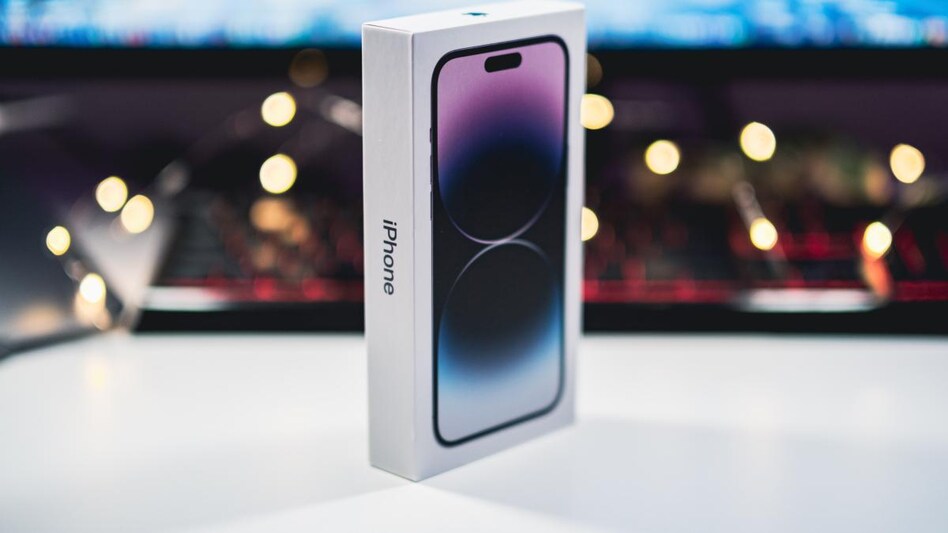 iPhone 13 and iPhone 14 on discount, which one should you buy right now? iPhone 13 and iPhone 14 on discount, which one should you buy right now?