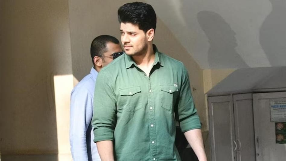 Sooraj was present in the court along with his mother, veteran actress Zarina Wahab. Sooraj was present in the court along with his mother, veteran actress Zarina Wahab.