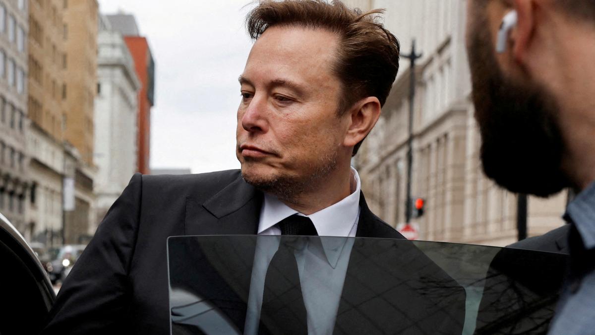Tesla CEO Elon Musk Tesla CEO Elon Musk
