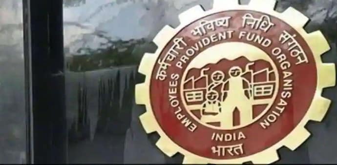 EPFO in one of its tweets has said that users can try checking their balance through the UMANG app, SMS, or missed call EPFO in one of its tweets has said that users can try checking their balance through the UMANG app, SMS, or missed call