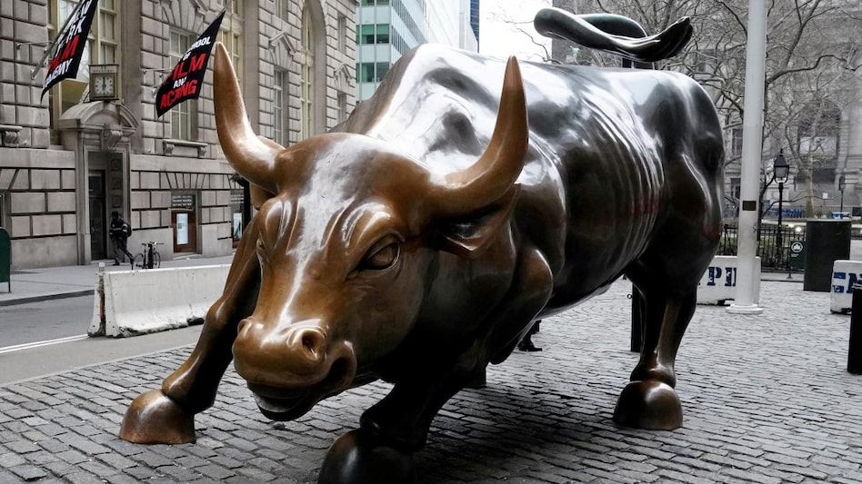 Wall St slides after gloomy earnings led by Tesla Wall St slides after gloomy earnings led by Tesla