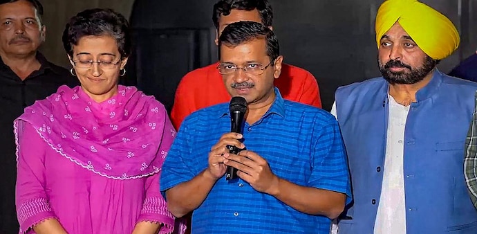 Delhi CM Arvind Kejriwal questioned by CBI on Sunday Delhi CM Arvind Kejriwal questioned by CBI on Sunday