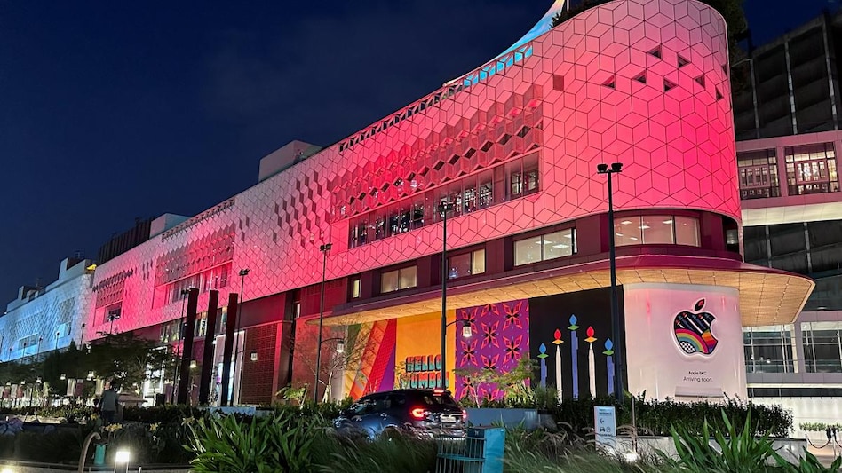 What caused the delay in the launch of Apple Store in India? - BusinessToday