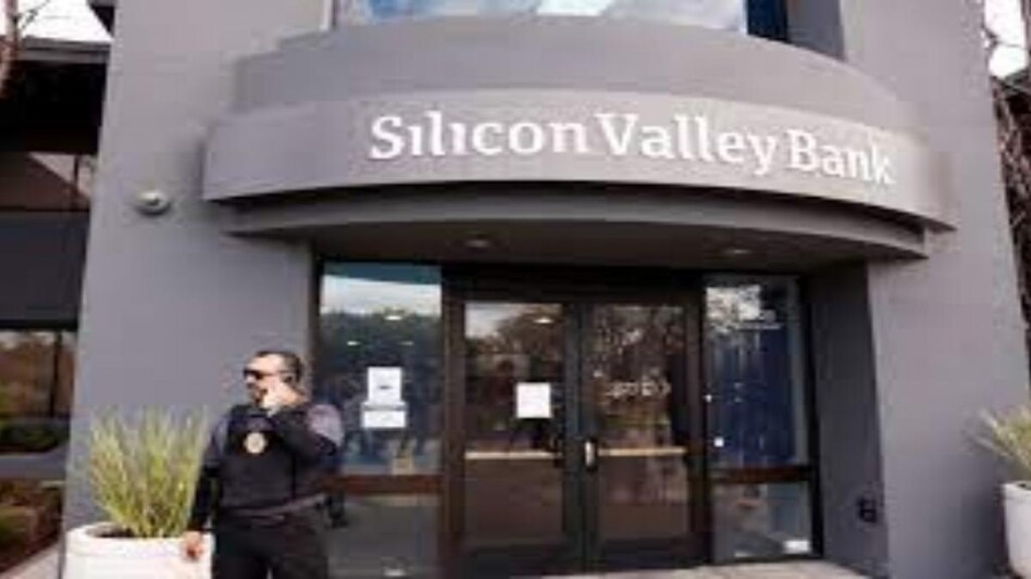 Regulators shut SVB on March 10 after customers withdrew $42 billion on the previous day and queued requests for another $100 billion the following morning. Regulators shut SVB on March 10 after customers withdrew $42 billion on the previous day and queued requests for another $100 billion the following morning.