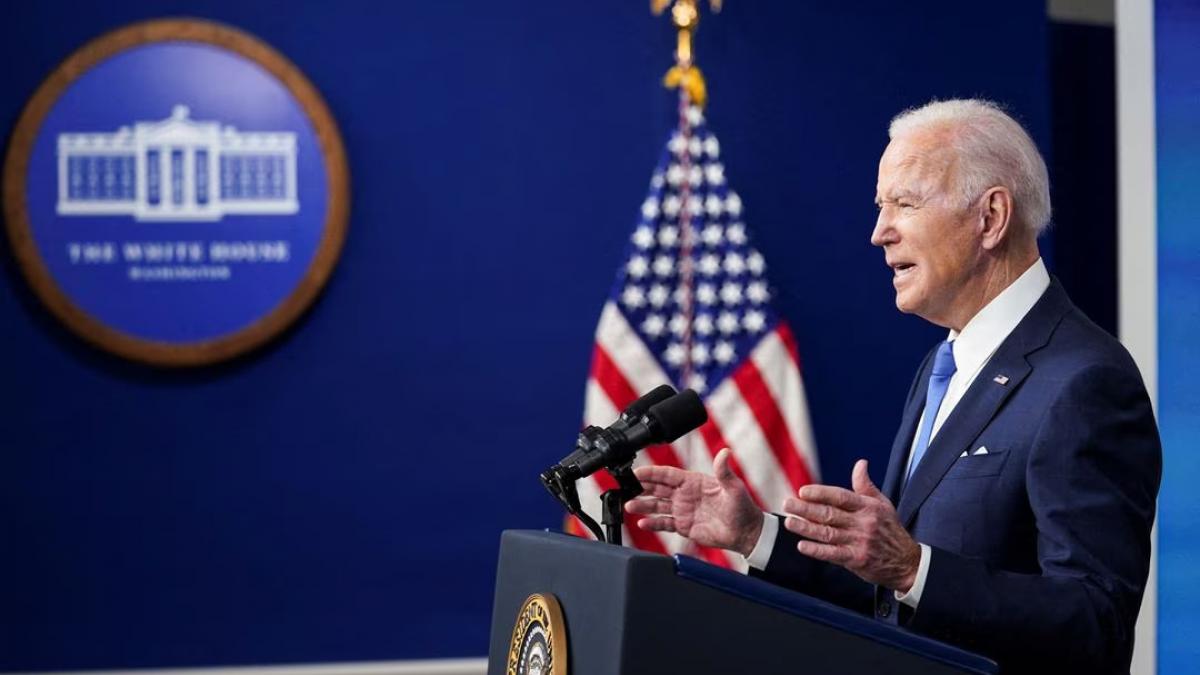 White House reportedly won’t be paying to get blue checkmark on Twitter for its staff