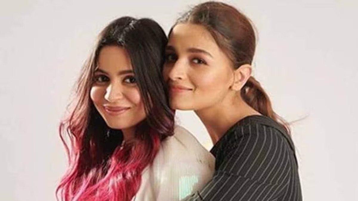 Alia Bhatt also gifted two flats totaling 2.086.75 square feet to her sister Shaheen Bhatt at a market value of around Rs 7.68 crore on the same day. Alia Bhatt also gifted two flats totaling 2.086.75 square feet to her sister Shaheen Bhatt at a market value of around Rs 7.68 crore on the same day.