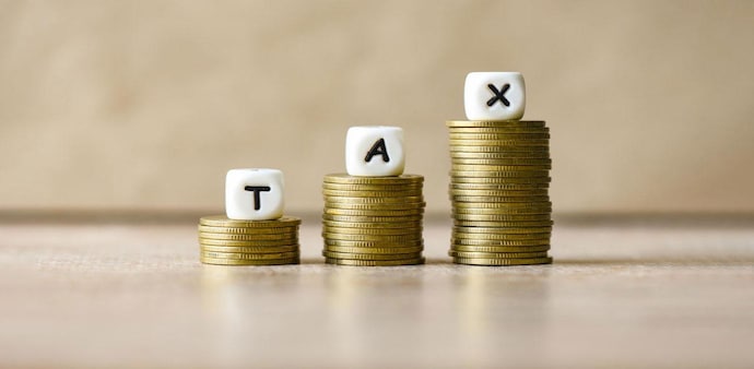 Should you opt for a new tax regime? How to decide? Expert answers Should you opt for a new tax regime? How to decide? Expert answers