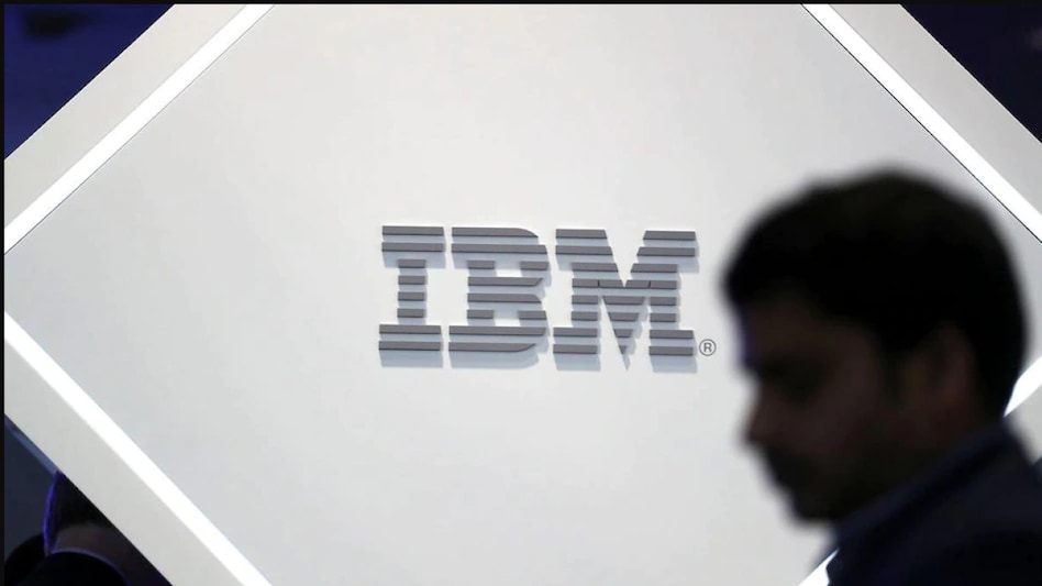 Analysts, however, believe IBM is better equipped to weather cuts in corporate IT spending. Analysts, however, believe IBM is better equipped to weather cuts in corporate IT spending.