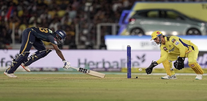IPL 2023: Shubman Gill stars as defending champions Gujarat Titans outclass Chennai Super Kings in opening match IPL 2023: Shubman Gill stars as defending champions Gujarat Titans outclass Chennai Super Kings in opening match