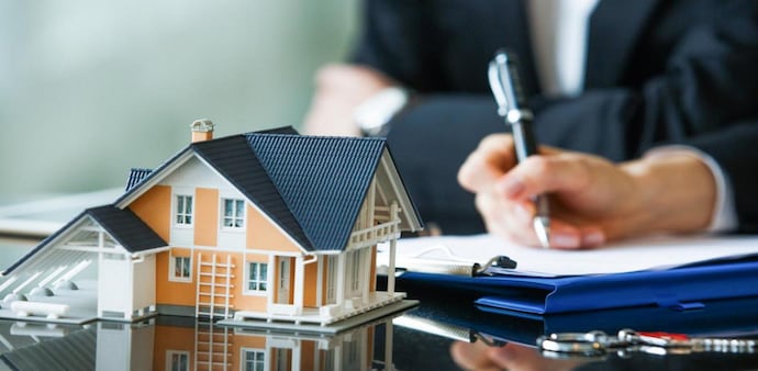 Wondering how to reduce your home loan EMI? Adhil Shetty of BankBazaar has the answer Wondering how to reduce your home loan EMI? Adhil Shetty of BankBazaar has the answer