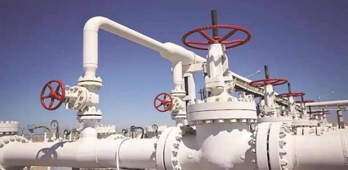 Cabinet nod to new gas pricing formula, imposes cap to keep rates of CNG, piped cooking gas under check, says Union Minister Anurag Thakur Cabinet nod to new gas pricing formula, imposes cap to keep rates of CNG, piped cooking gas under check, says Union Minister Anurag Thakur