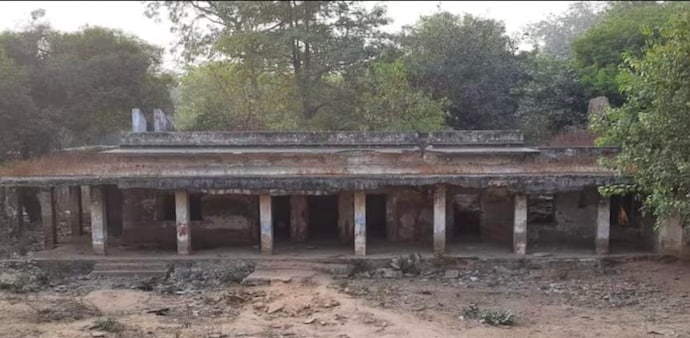 15th century monument demolished by IAS officer Udit Prakash Rai 15th century monument demolished by IAS officer Udit Prakash Rai