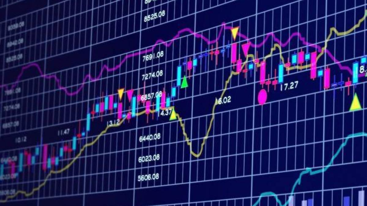 UltraTech Cement, SBI Cards & Payment Systems, Star Health, M&M Financial, L&T Finance Holdings, Vedant Fashions and Indiamart Intermesh will announce their March quarter results today. 