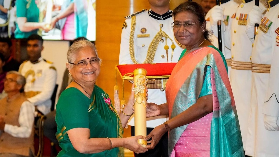 Sudha Murty receives the Padma Bhushan from President Murmu Sudha Murty receives the Padma Bhushan from President Murmu