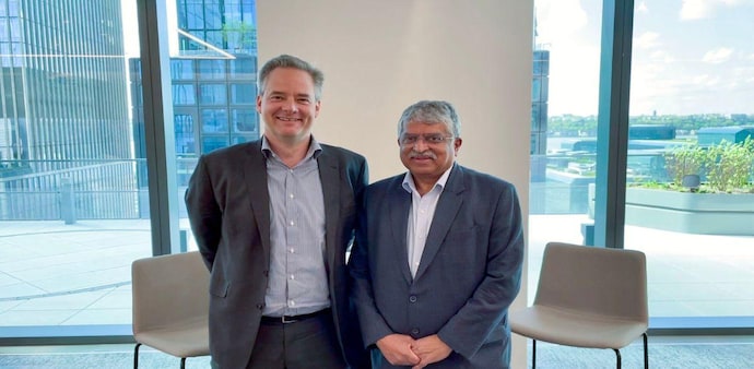 Mark Wiedman (L) along with Nandan Nilekani (R) Mark Wiedman (L) along with Nandan Nilekani (R)