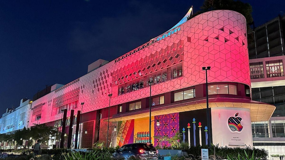 Apple BKC Store Google, Amazon, and 20 other brands can't, open
