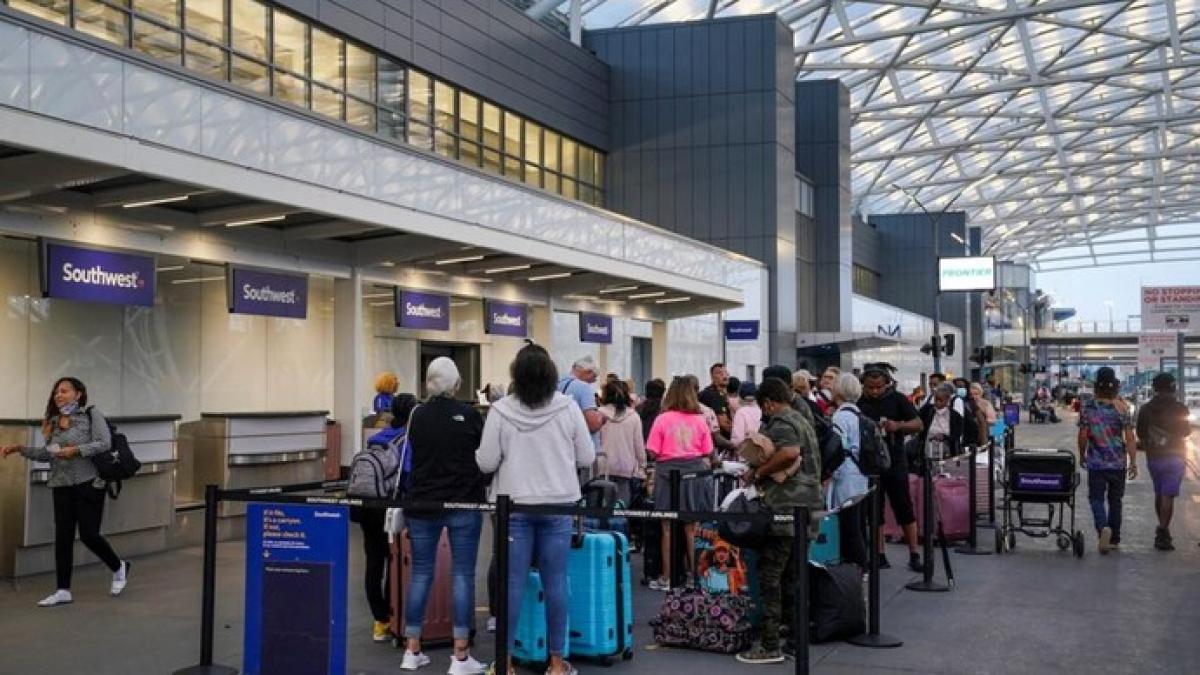 Indian students applying for a US visa will now have to pay Rs 15,171 from Rs 13,531, as per the current exchange rate. Indian students applying for a US visa will now have to pay Rs 15,171 from Rs 13,531, as per the current exchange rate.