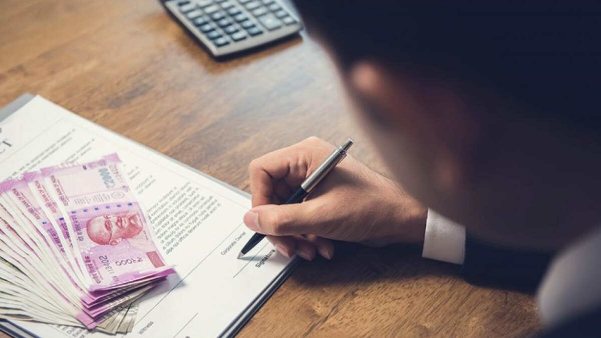 Low-interest rates translate to lower monthly instalments, or EMIs, on your business loan Low-interest rates translate to lower monthly instalments, or EMIs, on your business loan