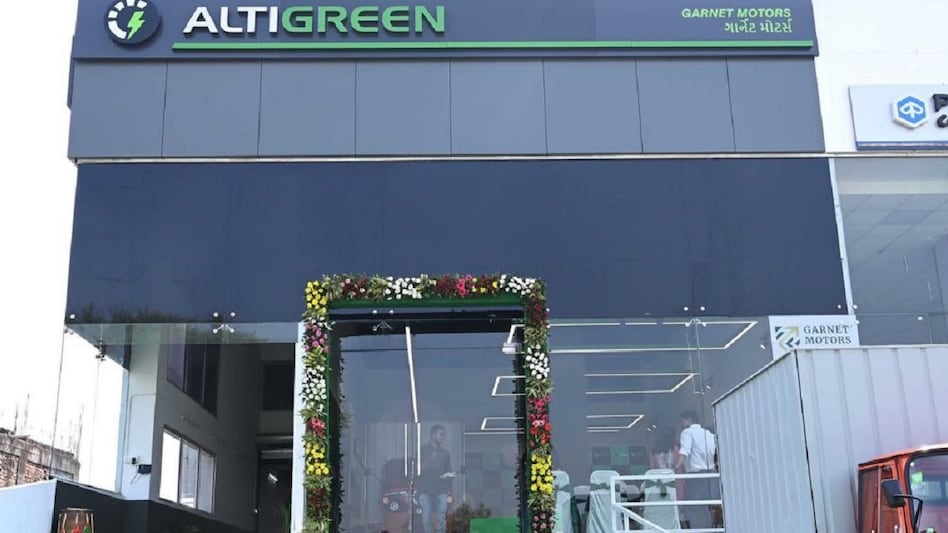 Mukesh Ambani-backed EV maker Altigreen may raise Rs 700 cr: Report Mukesh Ambani-backed EV maker Altigreen may raise Rs 700 cr: Report