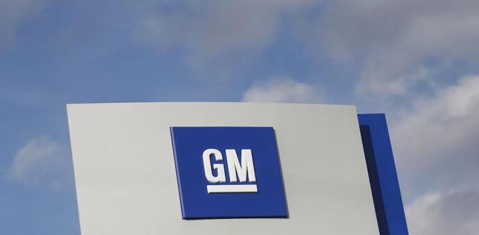GM said in April that about 5,000 salaried workers had opted for buyouts to leave the company GM said in April that about 5,000 salaried workers had opted for buyouts to leave the company