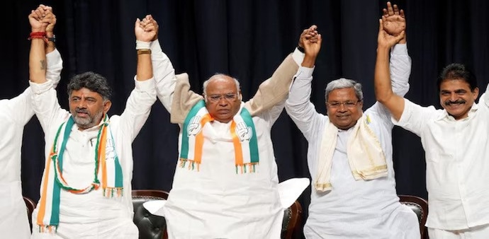 Former Maharashtra CM Sushil Kumar Shinde, former General Secretary Deepak Bawaria and current General Secretary Bhanwar Jitendra Singh have been made the observers in Karnataka by AICC (Image PTI) Former Maharashtra CM Sushil Kumar Shinde, former General Secretary Deepak Bawaria and current General Secretary Bhanwar Jitendra Singh have been made the observers in Karnataka by AICC (Image PTI)