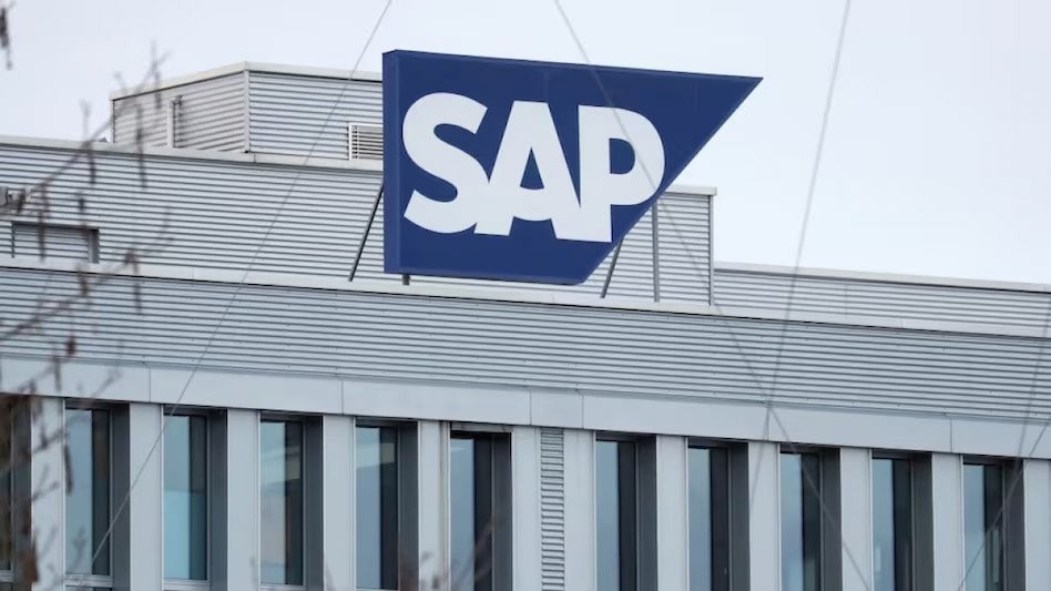 Using the Green Ledger, SAP says companies can manage the carbon entering and leaving their system and balance their “carbon books” the same way they balance their financial books Using the Green Ledger, SAP says companies can manage the carbon entering and leaving their system and balance their “carbon books” the same way they balance their financial books
