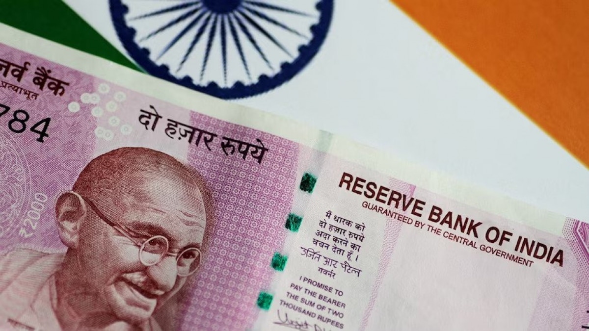 As customers with large cash pile come in search of properties, developers are in a fix on whether to encash on the new wave or to desist As customers with large cash pile come in search of properties, developers are in a fix on whether to encash on the new wave or to desist