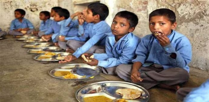 In a similar turn of events, about 100 schoolchildren in Bihar’s Araria district were hospitalised after consuming a mid-day meal in which a dead snake was allegedly found, said officials In a similar turn of events, about 100 schoolchildren in Bihar’s Araria district were hospitalised after consuming a mid-day meal in which a dead snake was allegedly found, said officials