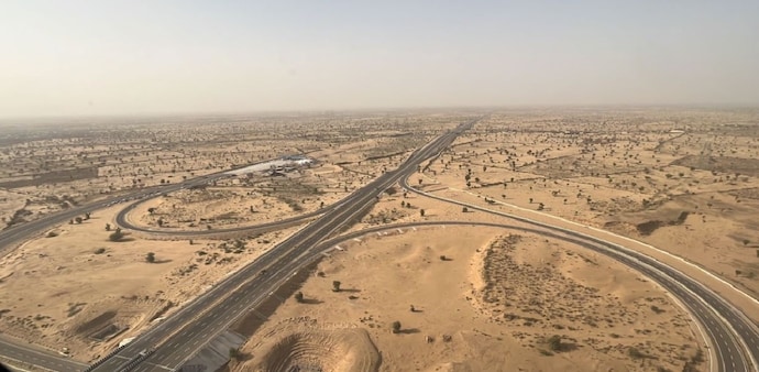 The Union minister said that the work of the 917-km six-lane Economic Corridor in Rajasthan would be completed by October 2023. The Union minister said that the work of the 917-km six-lane Economic Corridor in Rajasthan would be completed by October 2023.