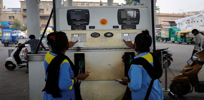 Petroleum dealers association on Rs 2,000 banknotes withdrawal Petroleum dealers association on Rs 2,000 banknotes withdrawal